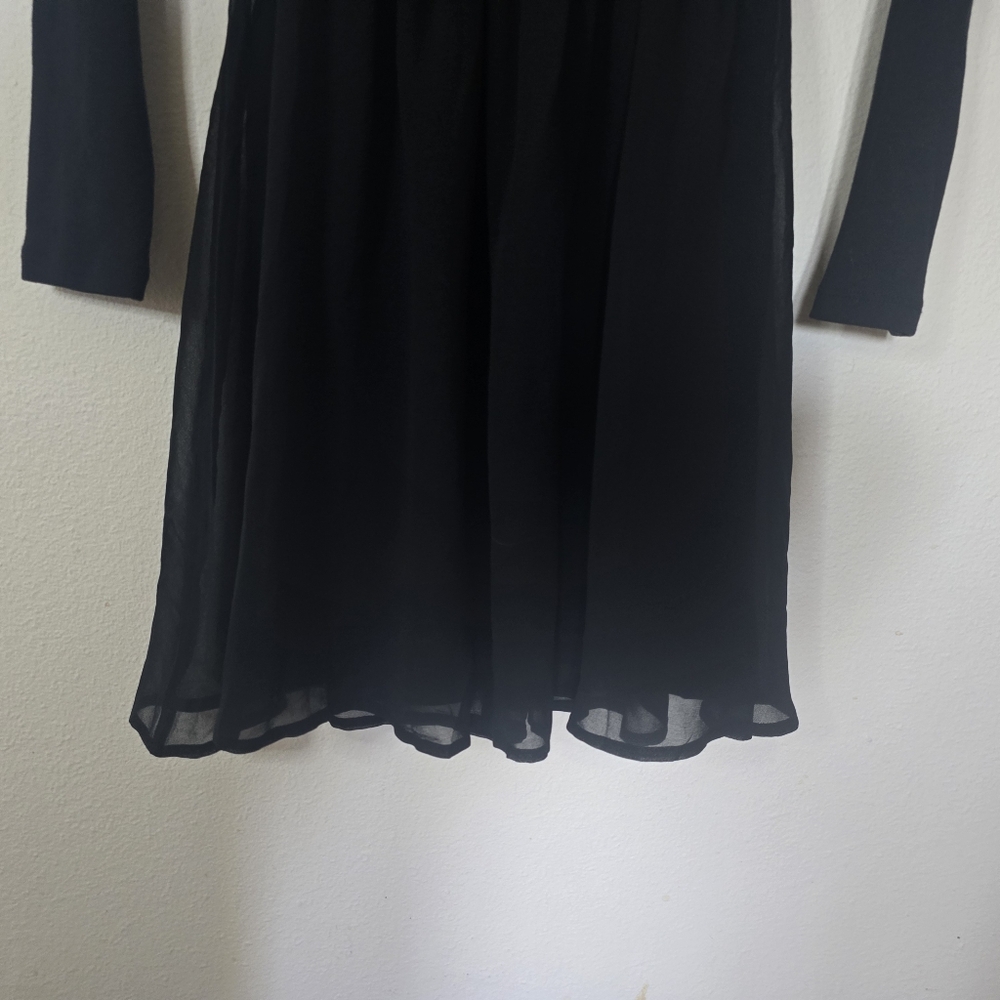 Gap Classic Minimalist Little Black Long Sleeve Skater Dress New - Extra Small - Picture 4 of 4